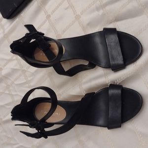 Used Tahari wedge shoes